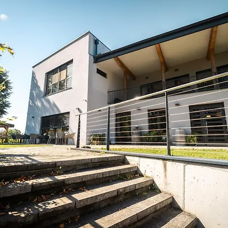 Posestvo Gjerkes 팜스테이 *